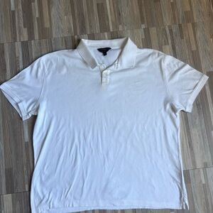 Banana Republic Classic White Men's Polo Shirt - Timeless Casual Staple